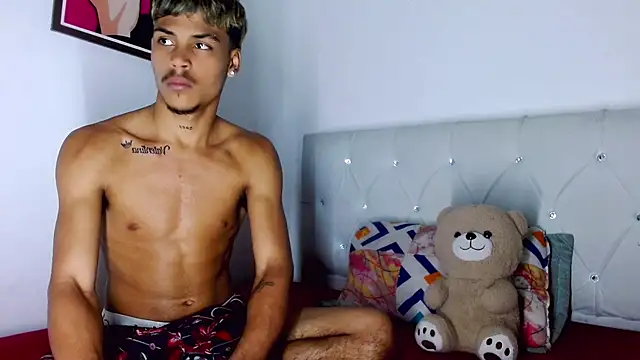 Chat +18 de Angel_foxc13 ao vivo