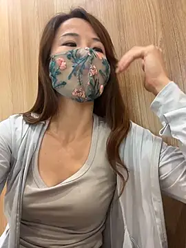 kiss_loo 即時 XXX 聊天