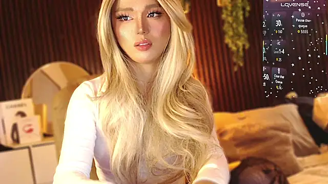 Онлайн чат XXX Saint_Laurentx