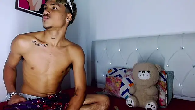 Angel_foxc13: απευθείας συνομιλία ΧΧΧ
