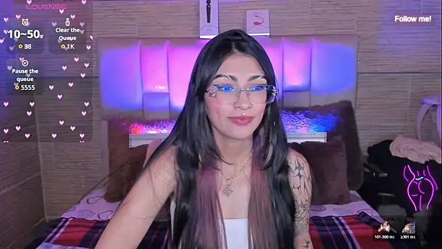 Chat XXX Live mia_devine_