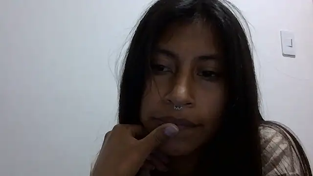 Pocahontas_Honey Chat XXX in diretta