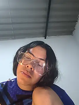 Chat +18 de LittleMissEve_ ao vivo