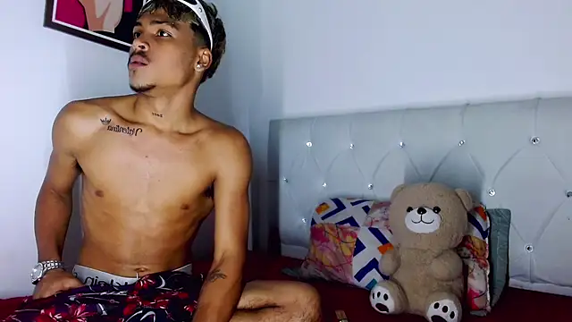 Angel_foxc13 – Naživo XXX chat