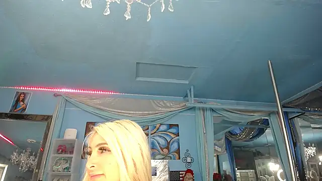 ADRIANNA_FOX's Live XXX Chat
