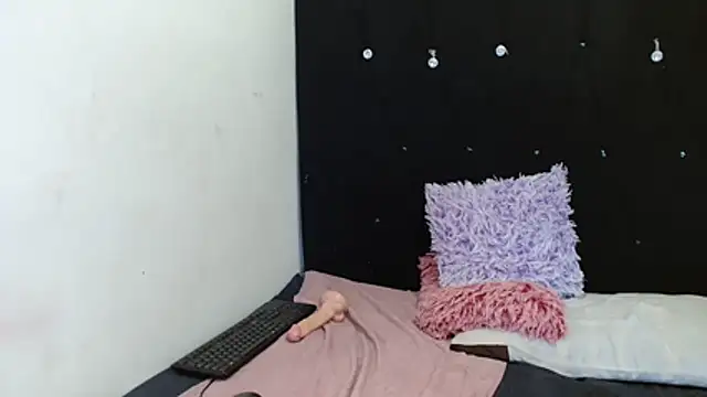SEXYKENNY22's Live XXX Chat