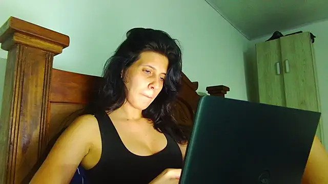 دردشة bellatrix25 الجنسية المباشرة
