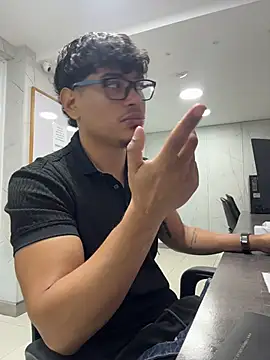 Chat XXX en directo de alekzamo
