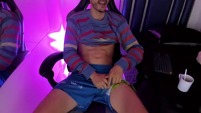 Damiam_23 élő XXX-chatje