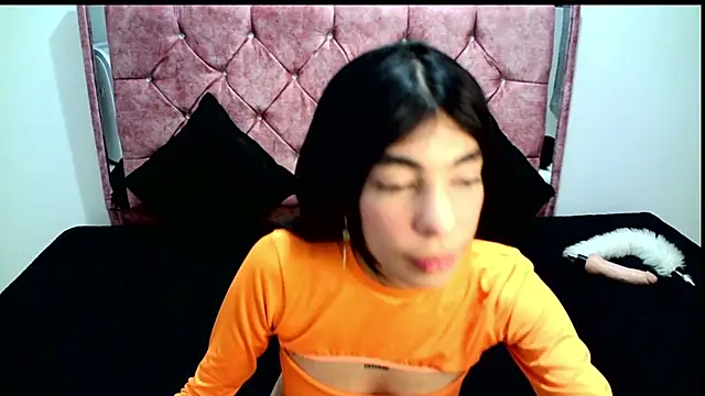 צ'אט XXX בשידור חי של Rouse_Kitty_