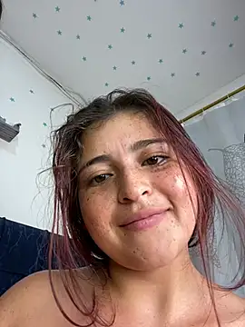 Viluuu-24's Live XXX Chat