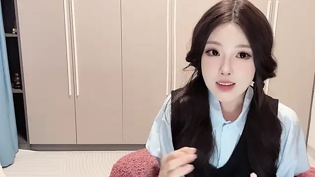 QOiio's Live XXX Chat