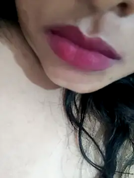 Ramya_369 – Live XXX-chat