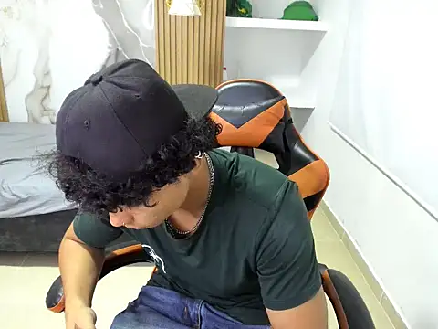 marcus_dick___: απευθείας συνομιλία ΧΧΧ