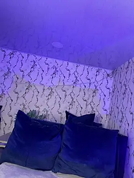 Chat +18 de Lunai_gh ao vivo