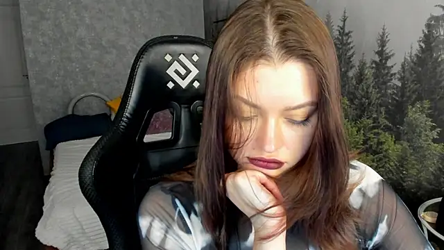 XXX chat uživo modela Maya-Mimi