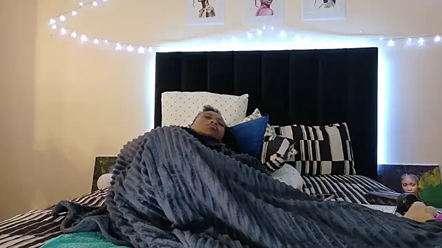 chloechrome's Live XXX Chat