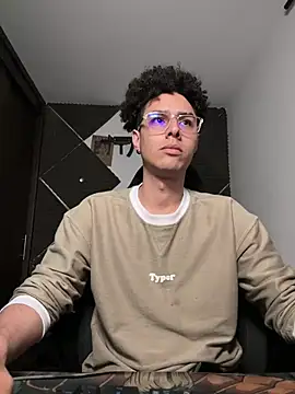 bigryann23 Live XXX-Chat