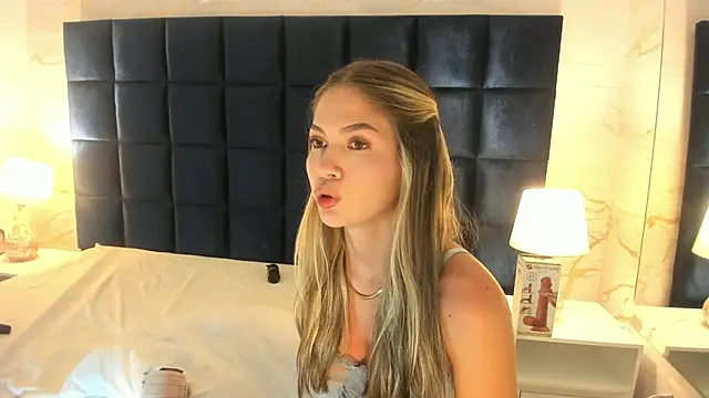 EmmaJhoons – Naživo XXX chat