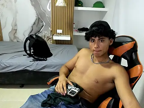 แชท XXX สดของ marcus_dick___