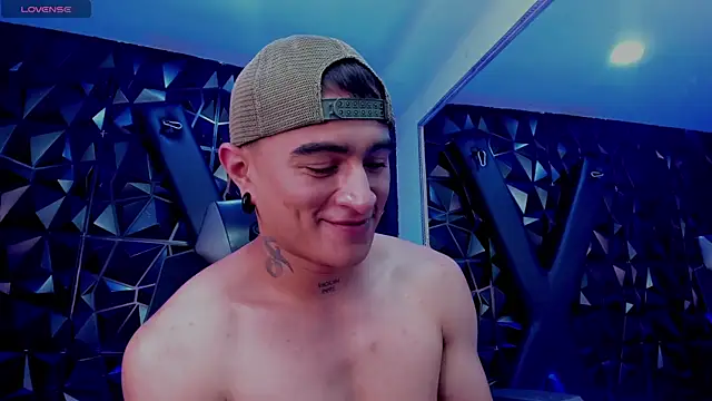 LiamDeeps élő XXX-chatje
