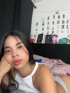 Milleradhara24 Live XXX-Chat