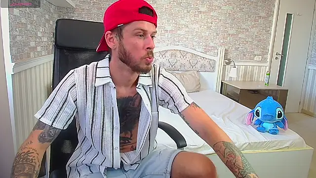 JonahShaw – Naživo XXX chat