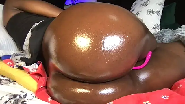 Chat +18 de choco_petite ao vivo