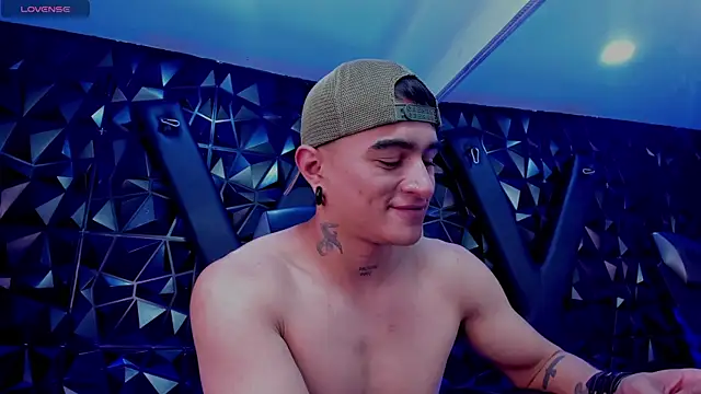 LiamDeeps 라이브 XXX 채팅
