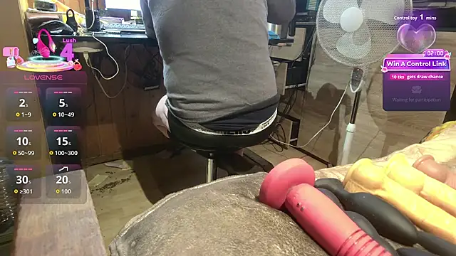 misteryman1956 Adlı Modelin Canlı XXX Sohbeti