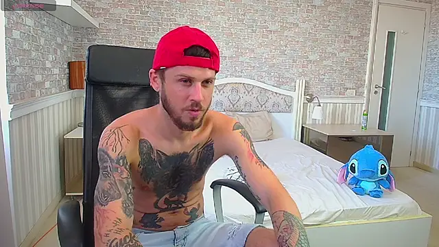 צ'אט XXX בשידור חי של JonahShaw