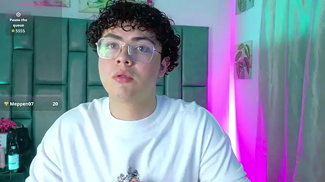 JaxMiller_04 élő XXX-chatje