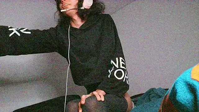 hxxyro1 – Live XXX-chat