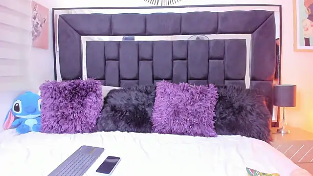 Tiana_moon's Live XXX Chat