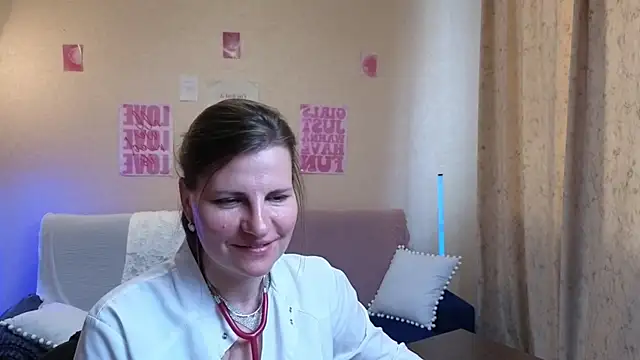 Mirabelle_Velvet's Live XXX Chat
