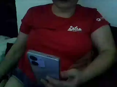 HornywetmaturedmomのライブXXXチャット
