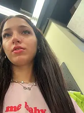 DollyTall's Live XXX Chat