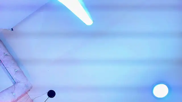 Soleil_66's Live XXX Chat