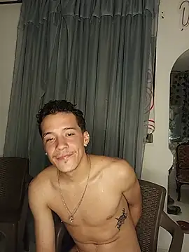 XXX chat uživo modela DelicateDesiire