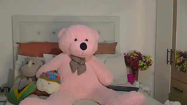 BOOTYDEEVA669 Adlı Modelin Canlı XXX Sohbeti