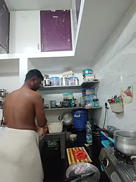 צ'אט XXX בשידור חי של Paramkeerthi