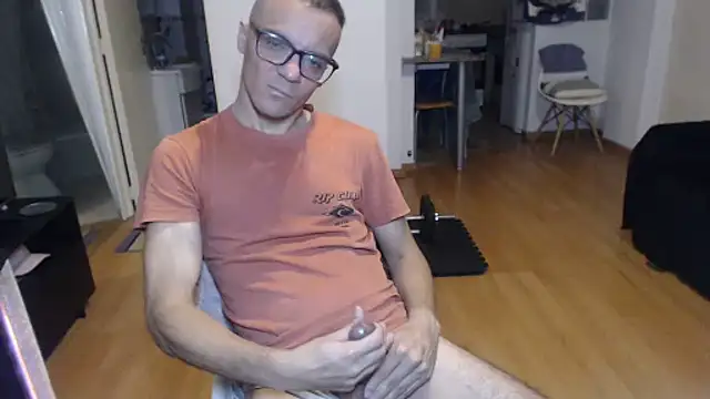 Chat +18 de guachin_hunk ao vivo
