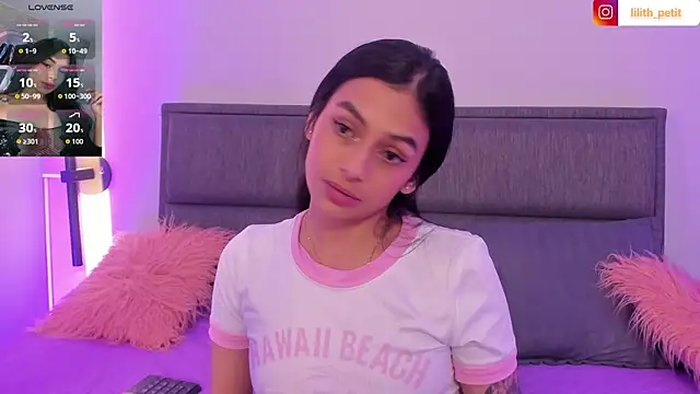 Chat XXX en directo de lilith_petit_