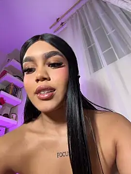 XXX chat uživo modela Tyra_malkovaa