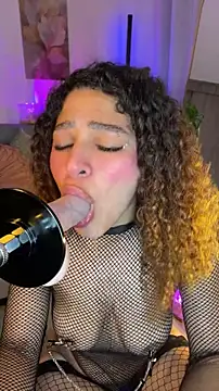 AlexaRey 现场XXX聊天