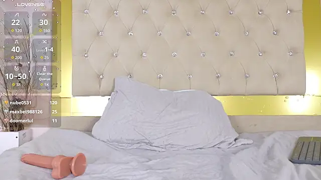 Chat +18 de Luna_Tylor ao vivo