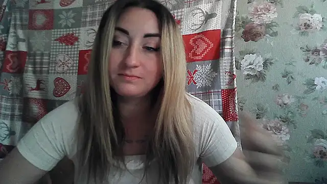Živý XXX chat FoxyAnn12