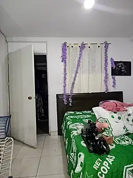 LuluDream Adlı Modelin Canlı XXX Sohbeti