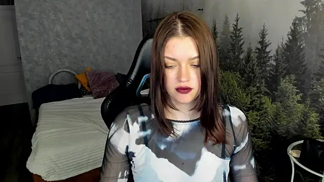 Maya-Mimi: απευθείας συνομιλία ΧΧΧ