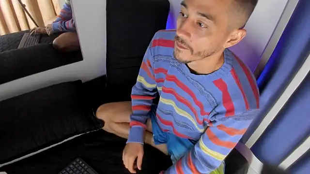 Damiam_23: απευθείας συνομιλία ΧΧΧ